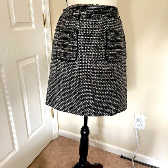 Woman’s tweed Skirt - Picture 2 of 2